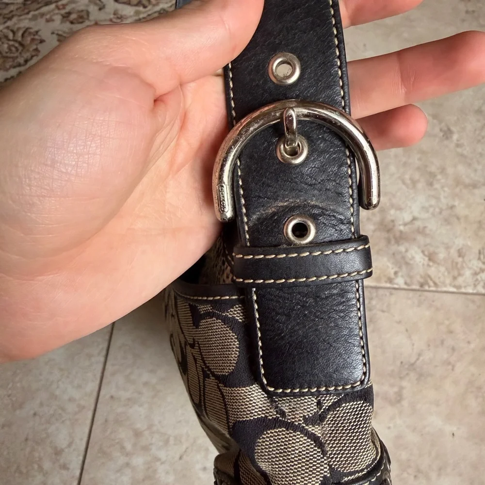 Coach F10425 Shoulder Bag - Picture 10 of 10